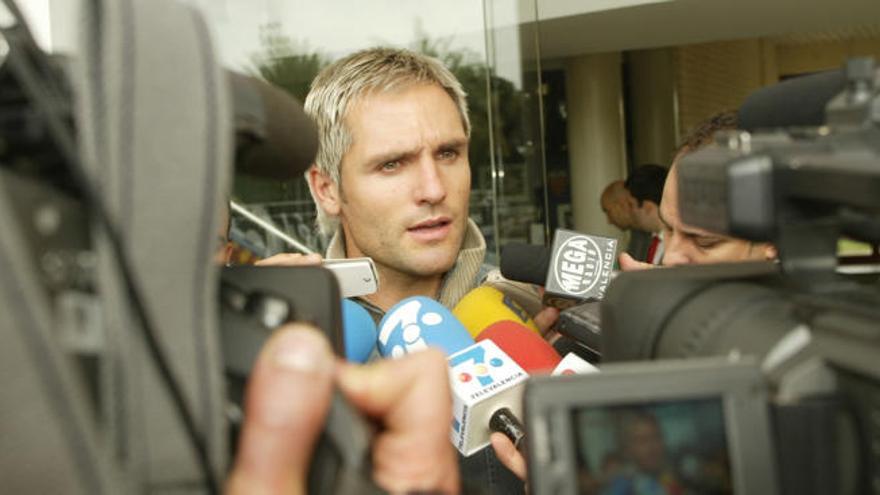 Santi Cañizares, desde luego, no va para cardenal