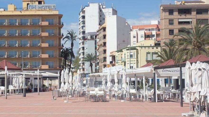 El turismo de Castellón quiere reabrir este verano ante unas pérdidas de 3.100 millones