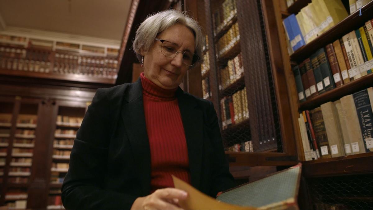 La profesora de la Universitat de València Carmen Agulló, en el documental de Pérez Solano