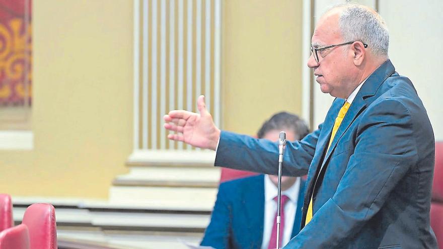 Un perro huye y Sebastián Franquis calla