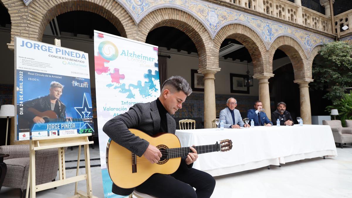 Jorge Pineda presenta su concierto solidario