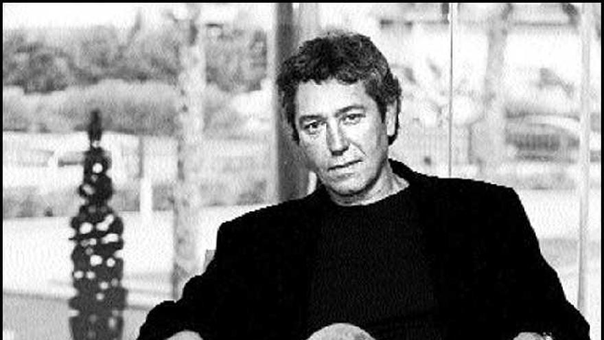 Pedro María Asensio inaugura mañana exposición en el Club Diario / J. A. Riera