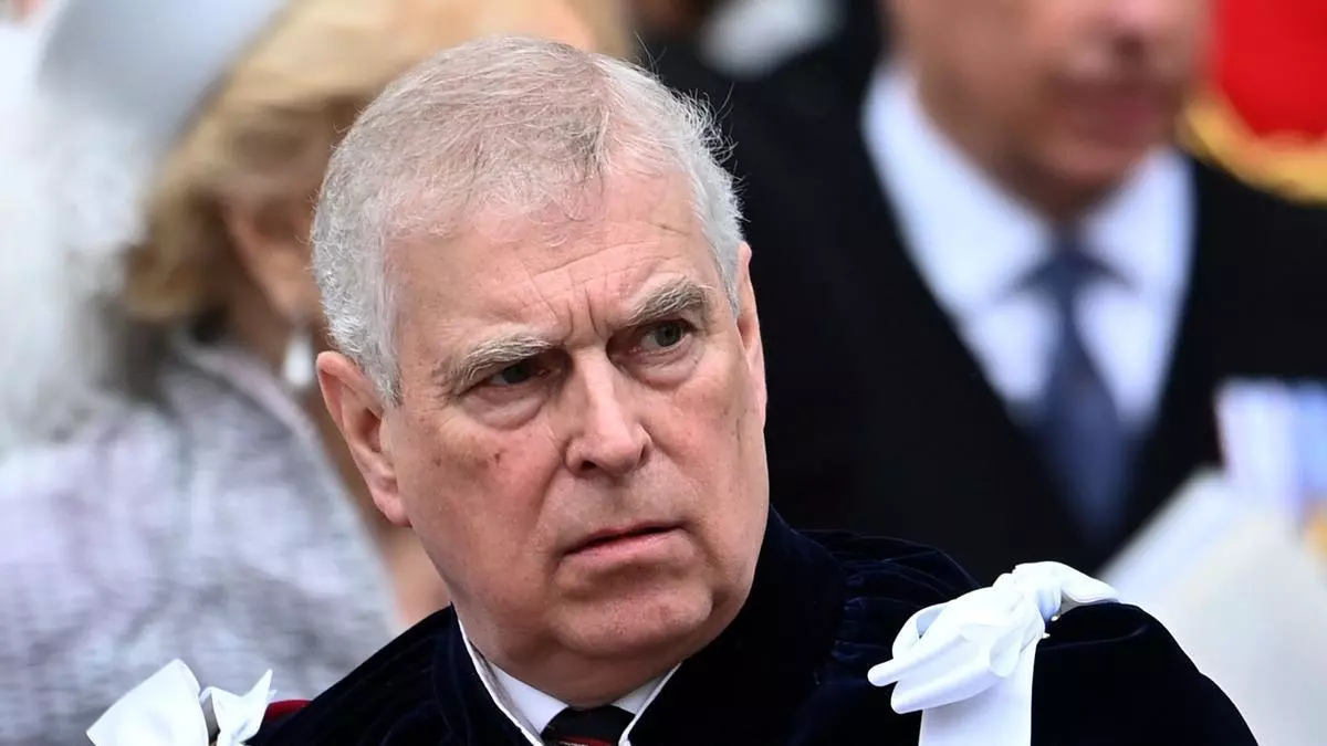 Detenido el expríncipe Andrés de Inglaterra, hermano del rey Carlos III, por sus vínculos con el pederasta Epstein