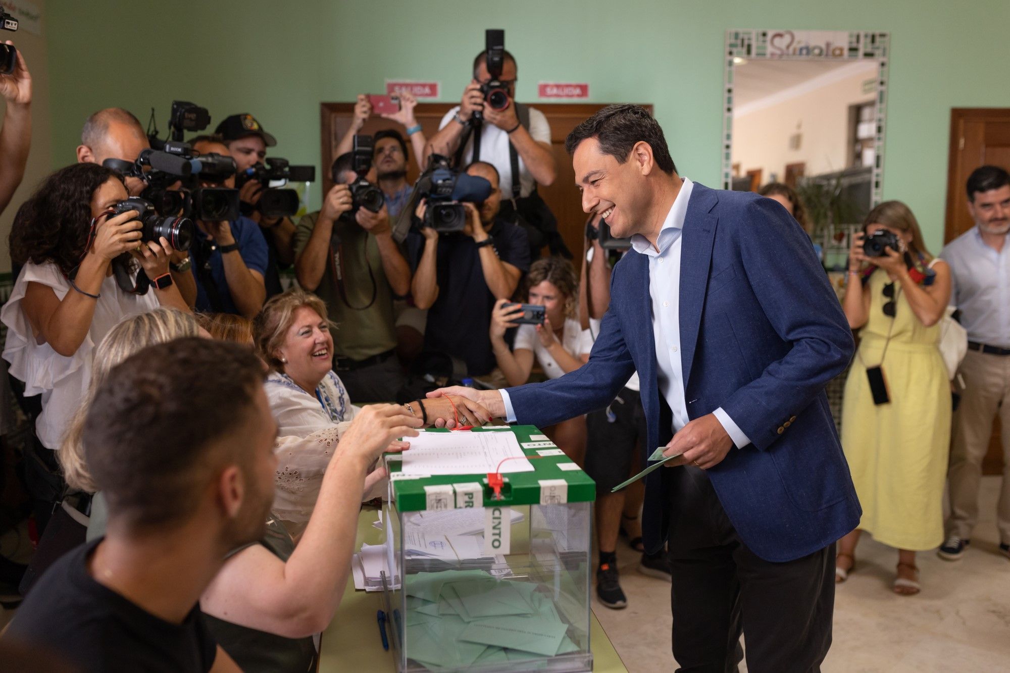 El 19J en imágenes: los candidatos ejercen su derecho al voto