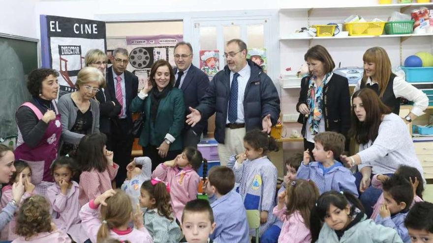 El consejero de Educación, Fernando Rey, visita el CEIP &quot;Miguel Hernández&quot; de Valladolid.