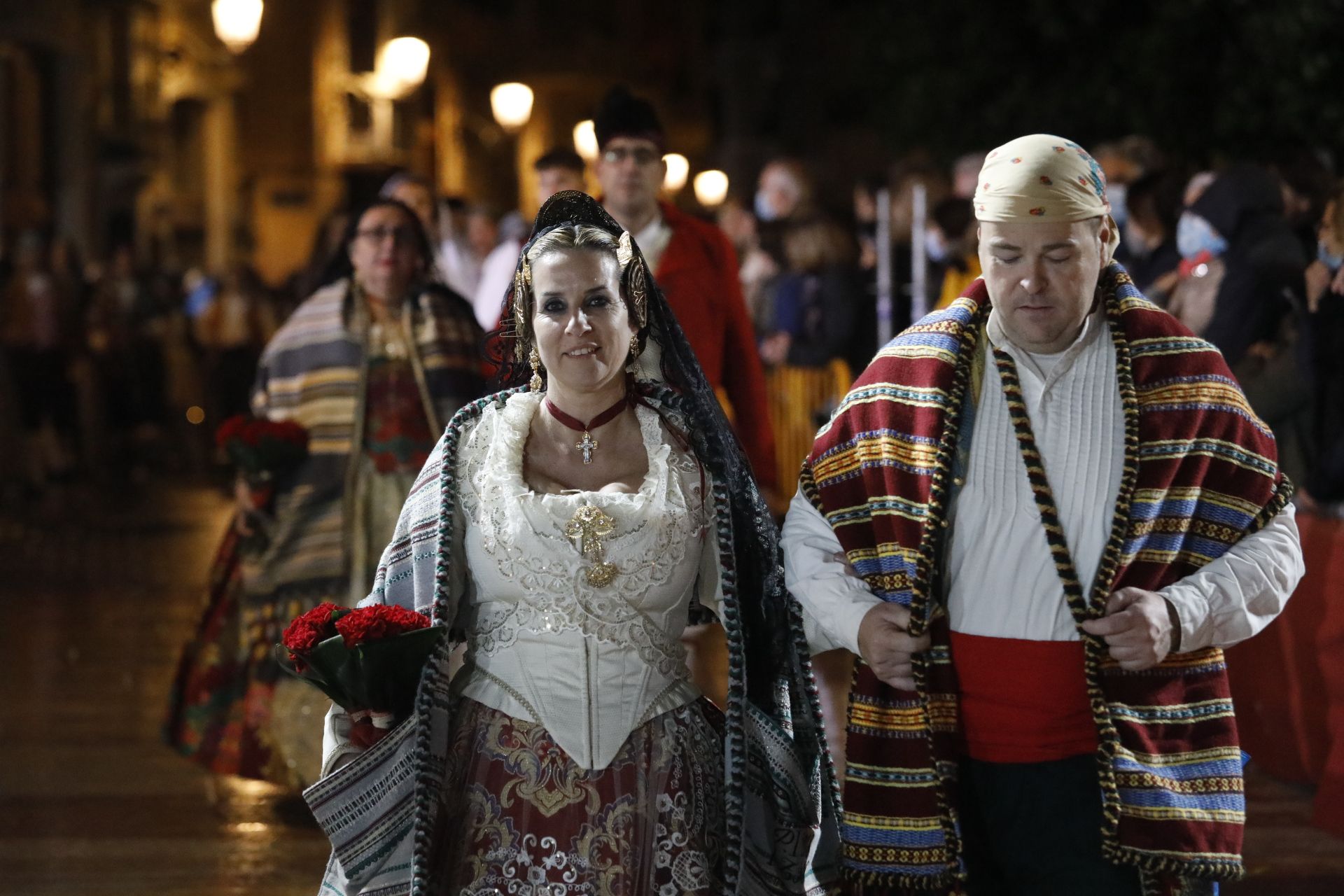 Búscate en el primer día de ofrenda por la calle Quart (entre las 22:00 a las 23:00 horas)