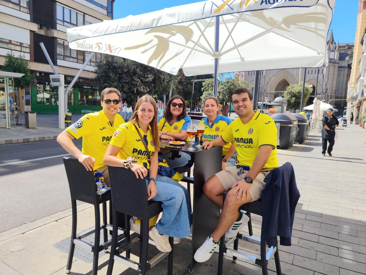 Galería: Las mejores imágenes de los 'groguets' en Vitoria antes del Alavés-Villarreal