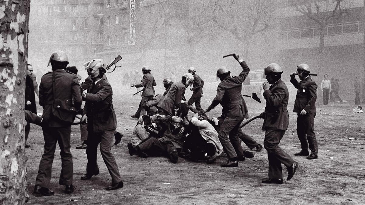 Represión policial en la manifestación de Barcelona del 1 de febrero de 1976.