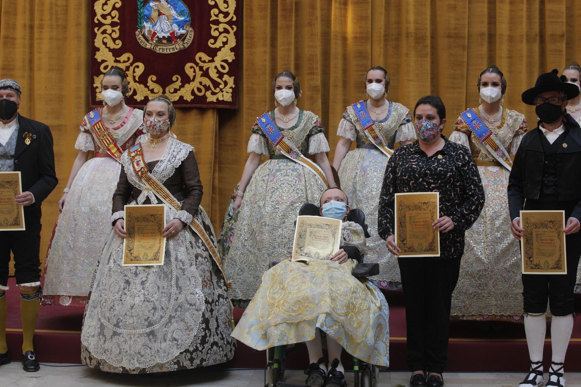 Imposición de "Bunyols de Brillants" a las fallas del Pilar-Sant Francesc