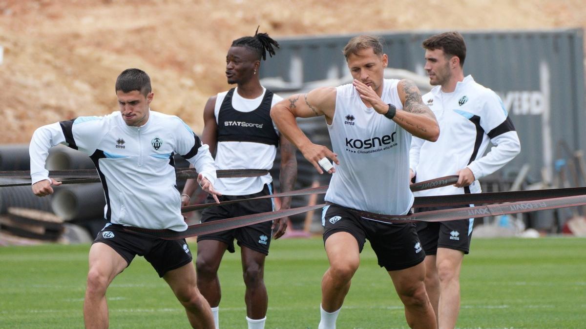 CD Castellón Calculadora | Pronostica cómo terminará la Segunda División: ascenso directo, play-off y descensos