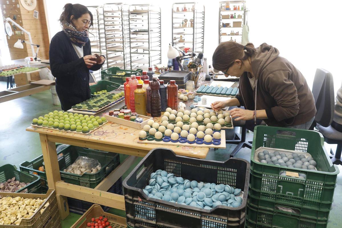 Van començar a casa seva i ara estan en una nau de 3.000 metres quadrats a Vilamalla.