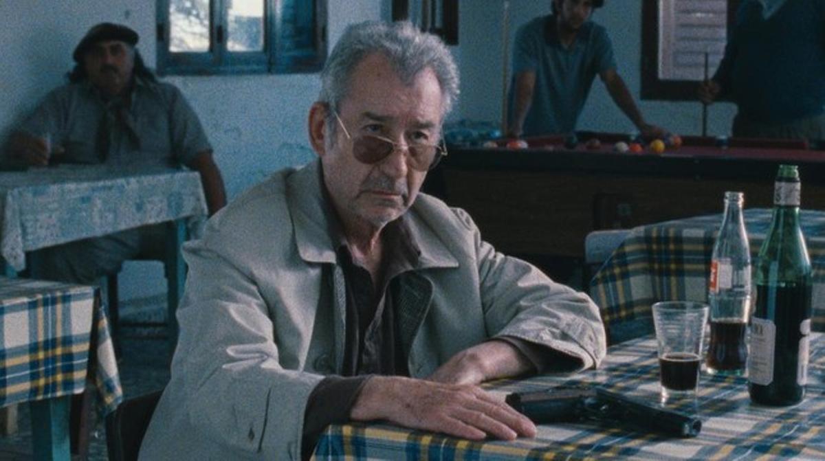 José Sacristán, en una escena de la pel·lícula ’El mort i ser feliç’.