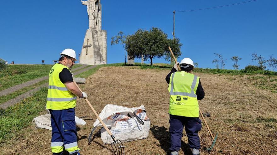 Oviedo contratará a cien parados para adecentar parques y reparar edificios