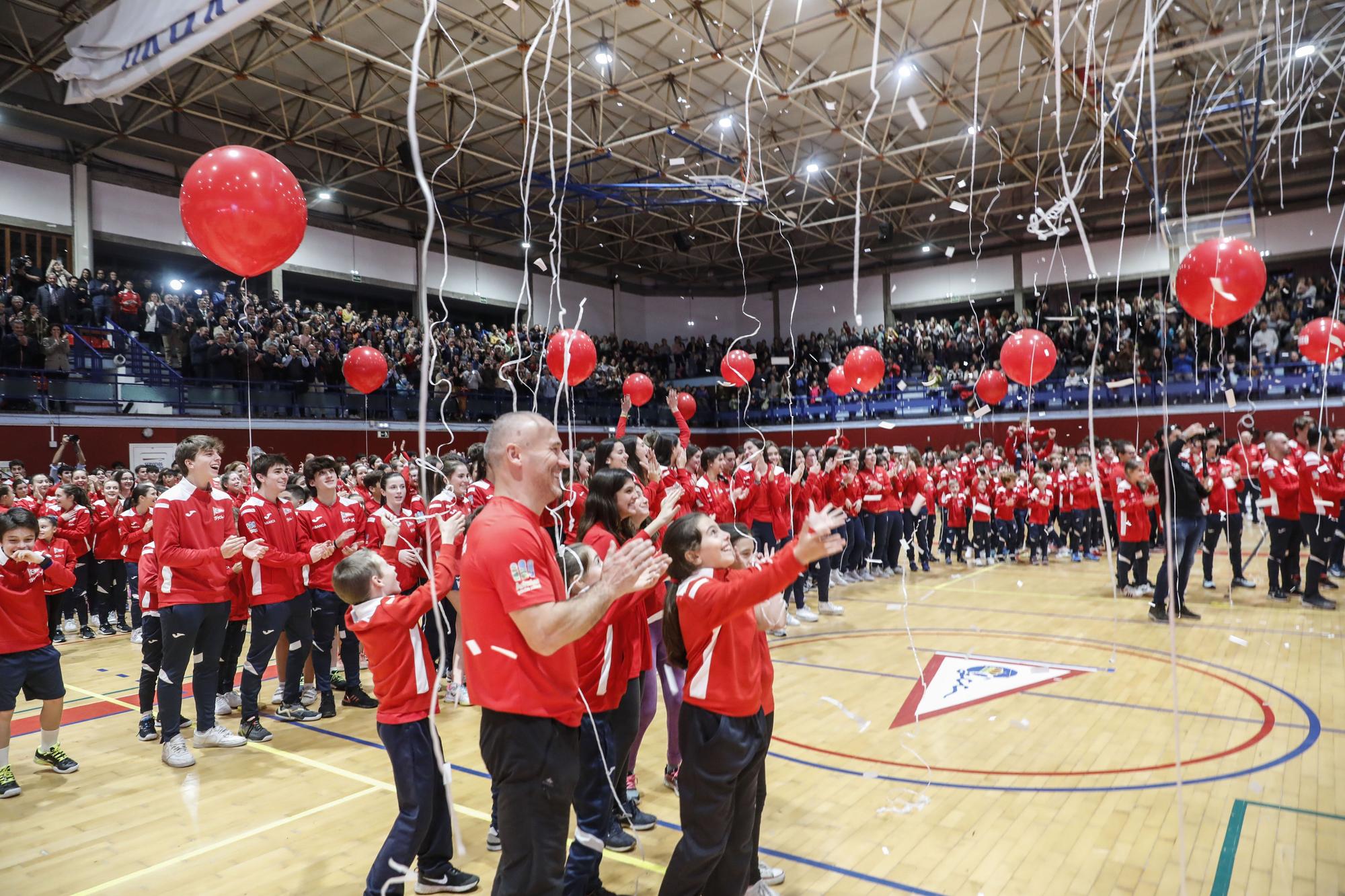 EN IMÁGENES: El Grupo Covadonga presenta sus 27 selecciones deportivas