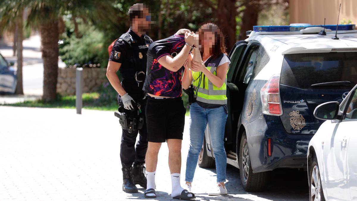 Uno de los detenidos por la violación grupal a una joven en la playa de Palma