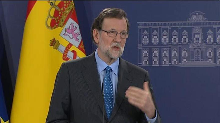 Rajoy manda un mensaje de "confianza" y "serenidad" a españoles y británicos tras el inicio del Brexit