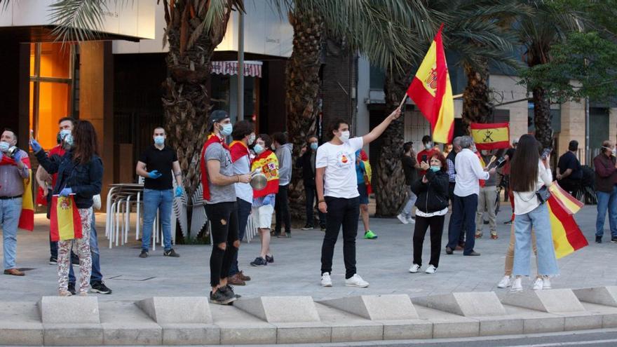 Protesta contra el Gobierno, ayer, en Alicante