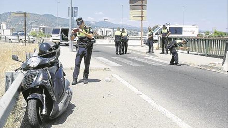 Muere un motorista de 51 años en un accidente en la Ronda de Poniente