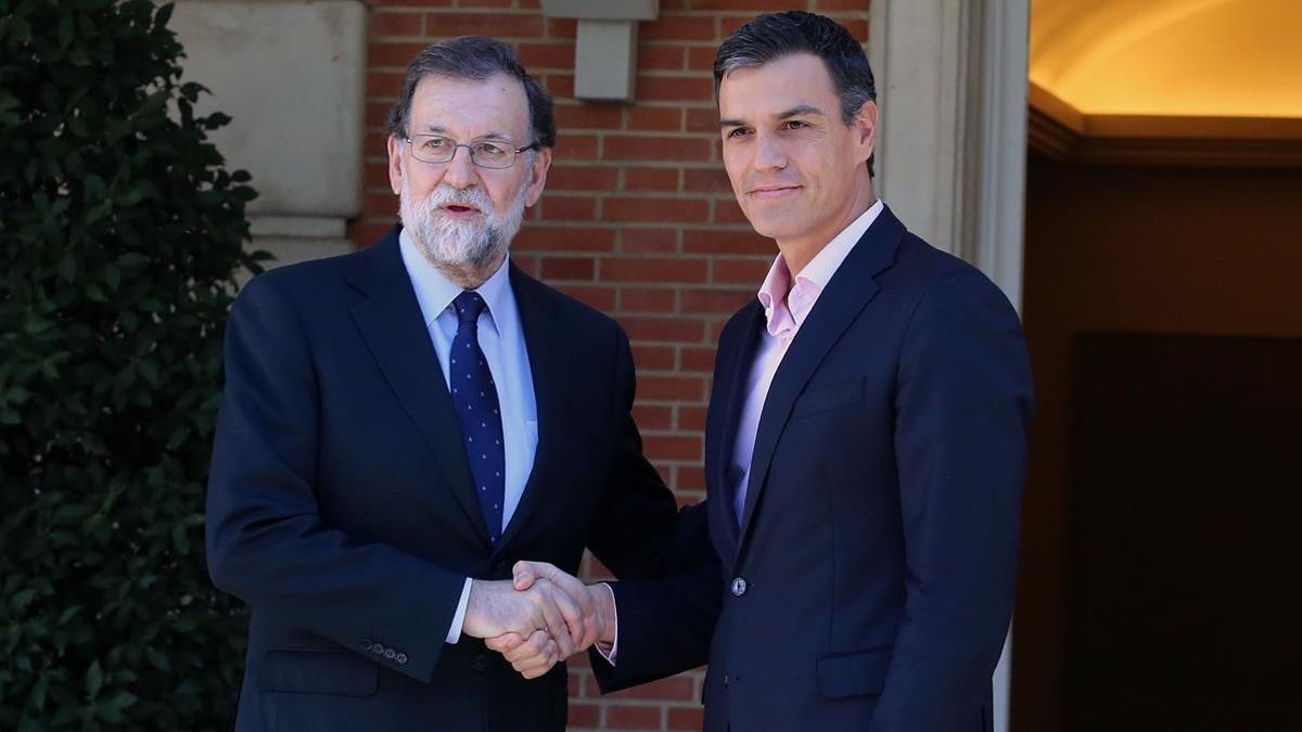 Encuentro de Mariano Rajoy y Pedro Sánchez.