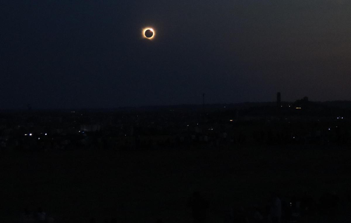 L'eclipsi total de sol vist des de la zona dels Mangraners de Lleida