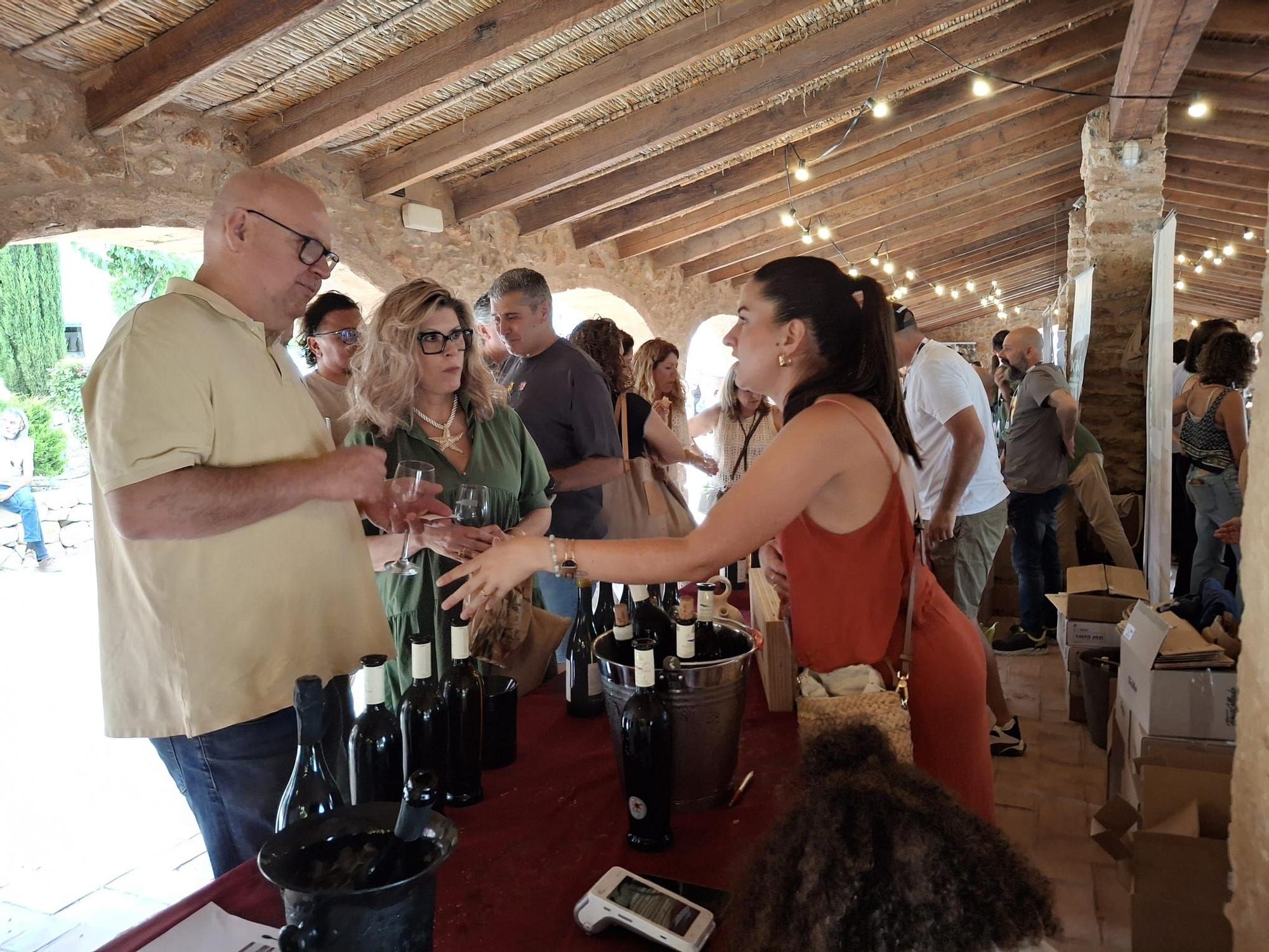 Singulares, de "poble" e insulares: la gran fiesta del vino en el riurau de Jesús Pobre (imágenes)