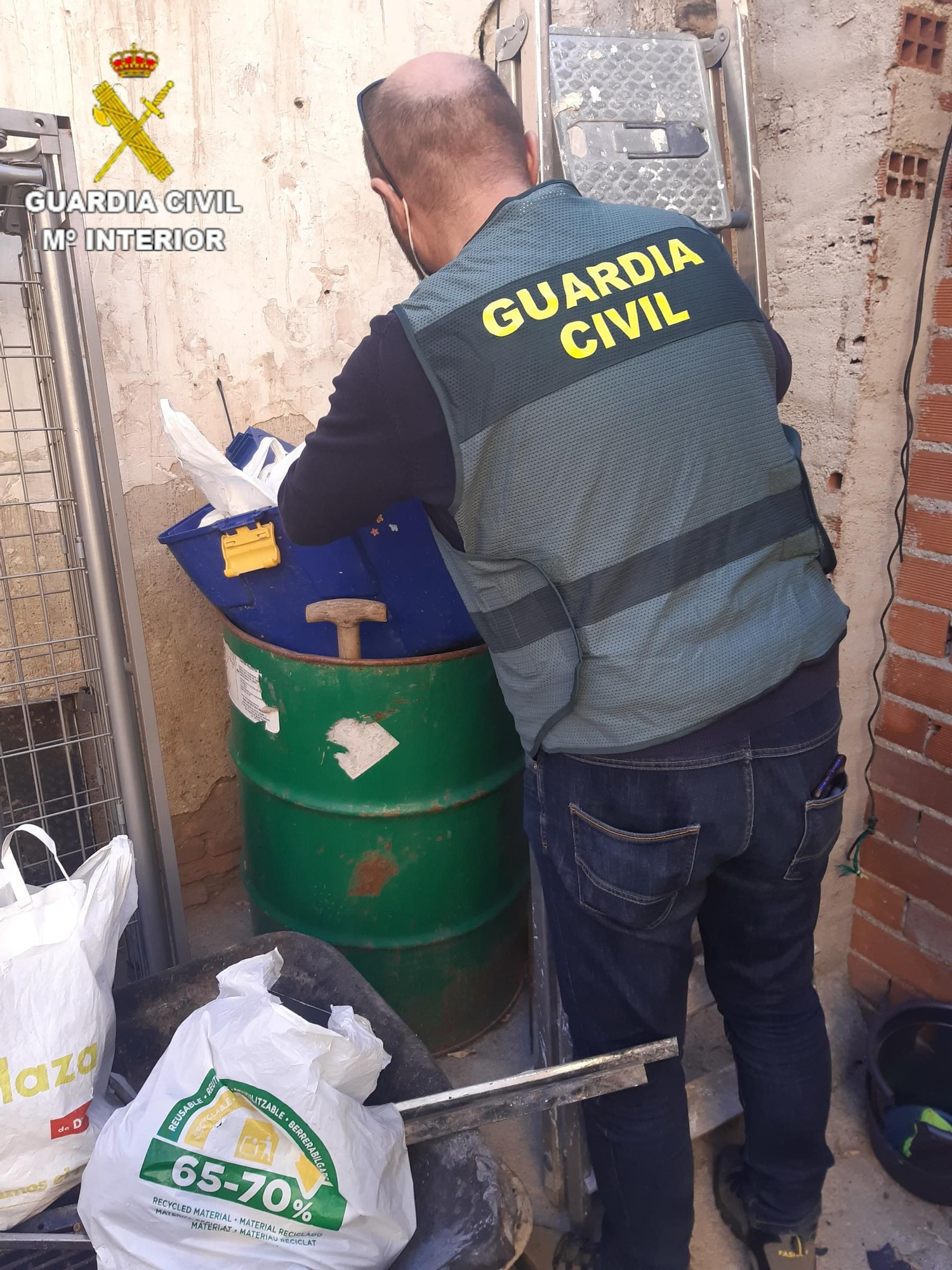 La Guardia Civil desmantela un grupo criminal por robos con fuerza en polígonos industriales a nivel nacional