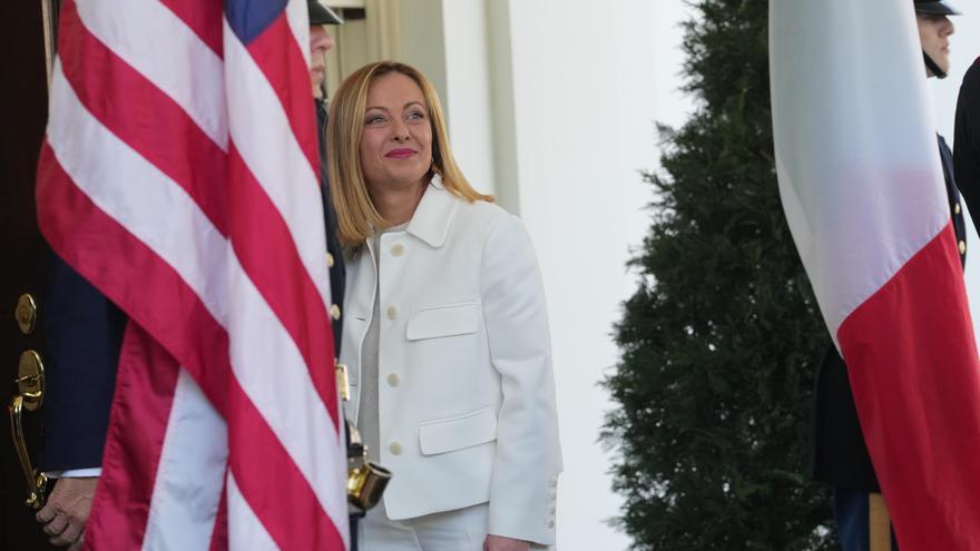 Donald Trump recibe en la Casa Blanca a la primera ministra italiana, Giorgia Meloni