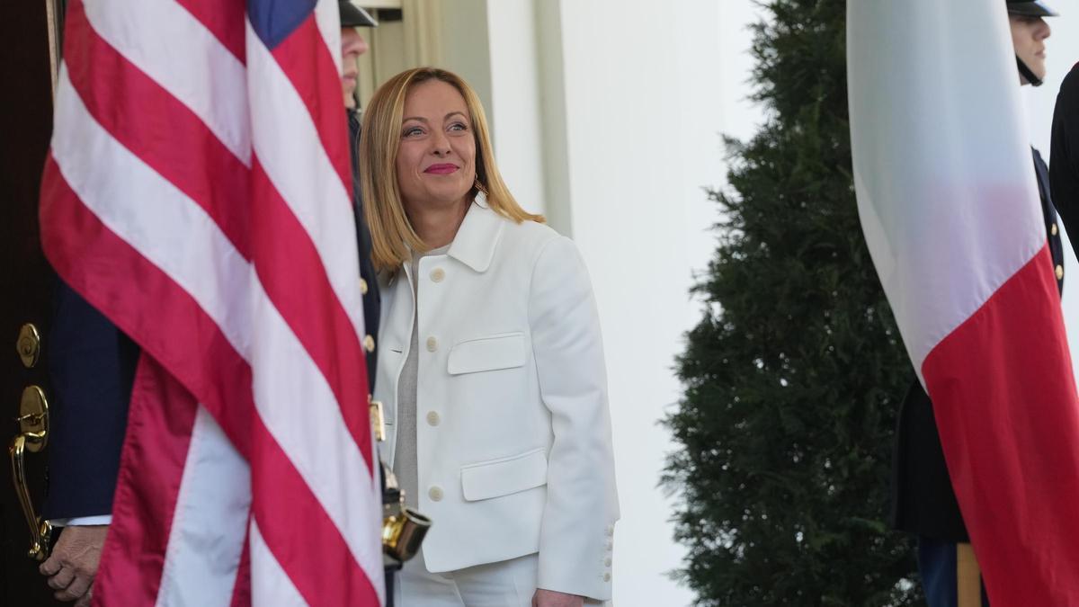 Donald Trump recibe en la Casa Blanca a la primera ministra italiana, Giorgia Meloni