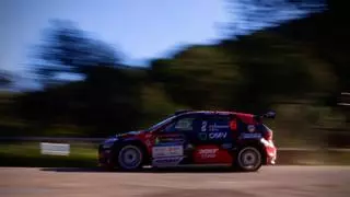 Cohete Suárez conquista el Sierra Morena por segunda vez y entra en la historia del rally cordobés