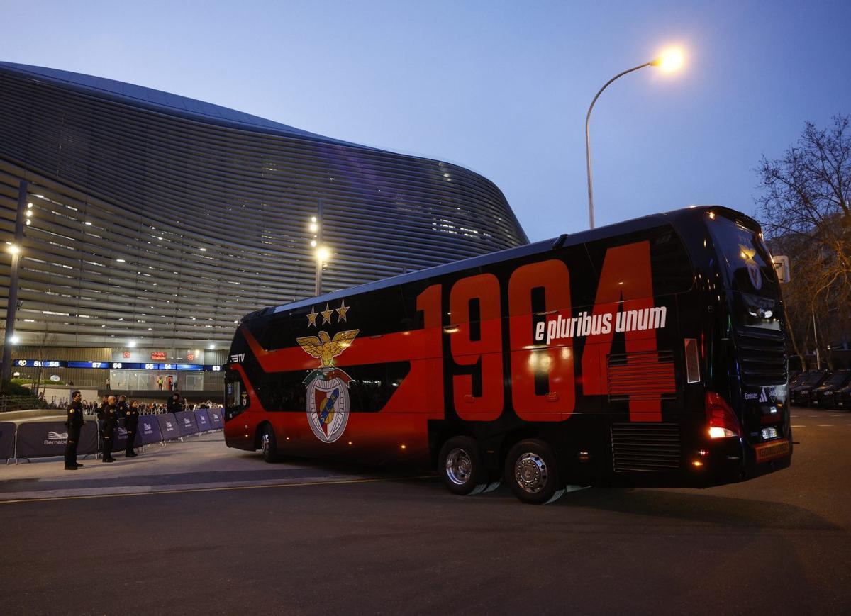 I Mourinho al seu autobús