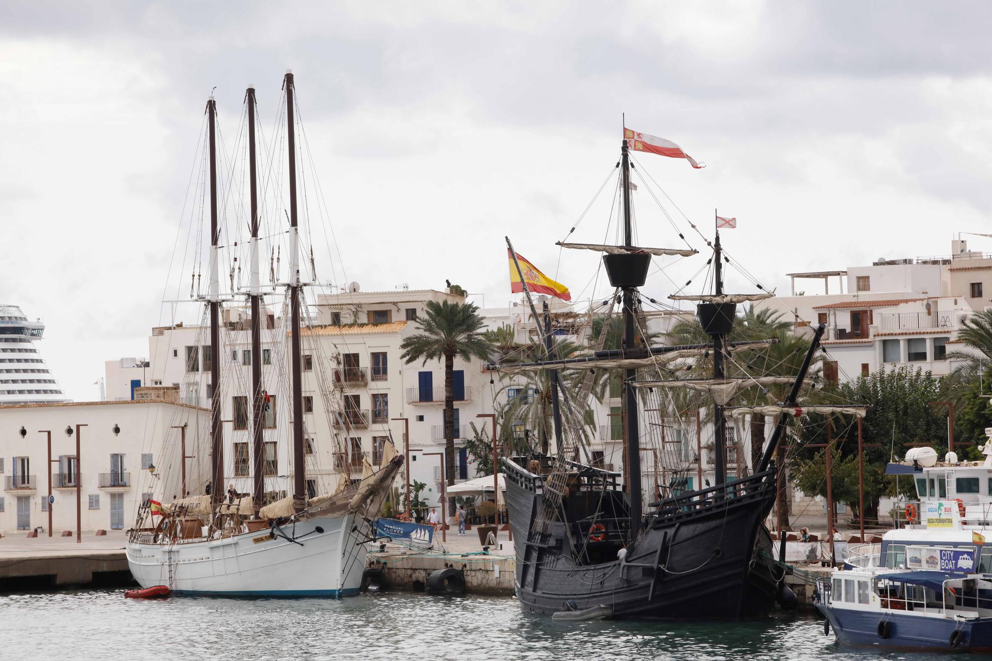 El puerto de Ibiza acoge la visita de dos navíos históricos