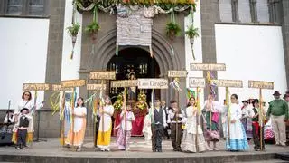 La Villa de Moya se viste de gala en la tradicional romería-ofrenda en honor a San Antonio de Padua
