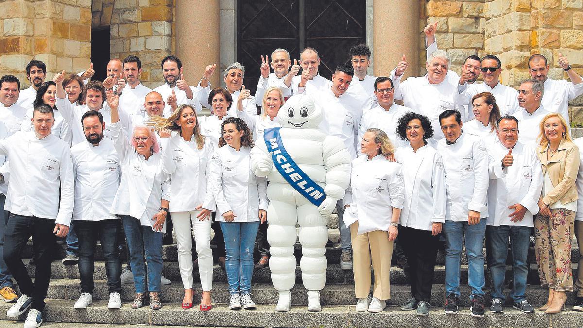 Los cocineros premiados en Asturias.