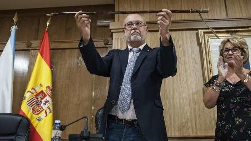 Toma de posesión de Manuel Cabas López.  // B. Lorenzo