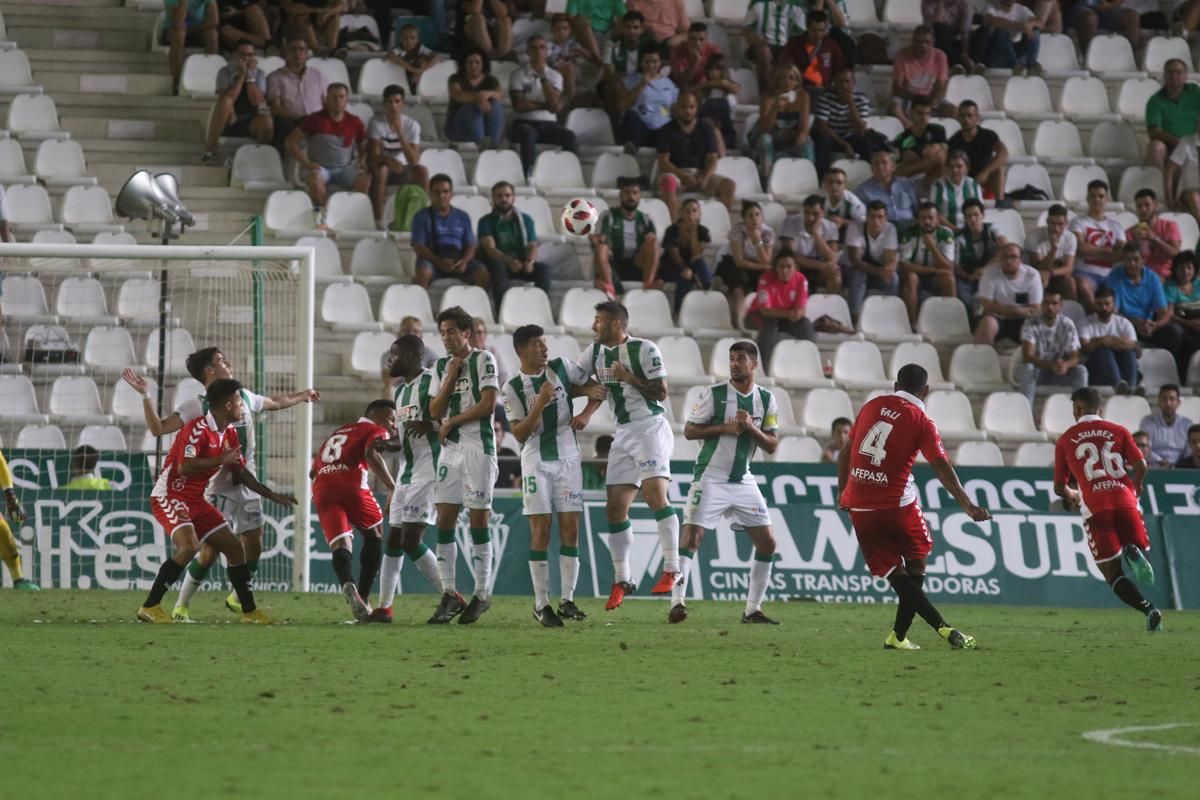 Las imáges del encuentro de Copa del Rey entre el Córdoba C.F. y el Nástic