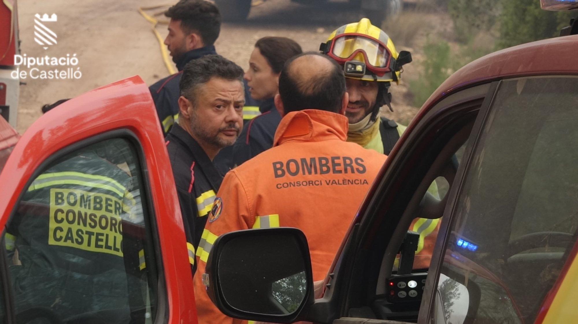 Las fotografías del virulento incendio forestal en Villanueva de Viver