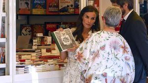 La reina Letizia, durante el acto inaugural de la Feria del Libro 2025 en Madrid.