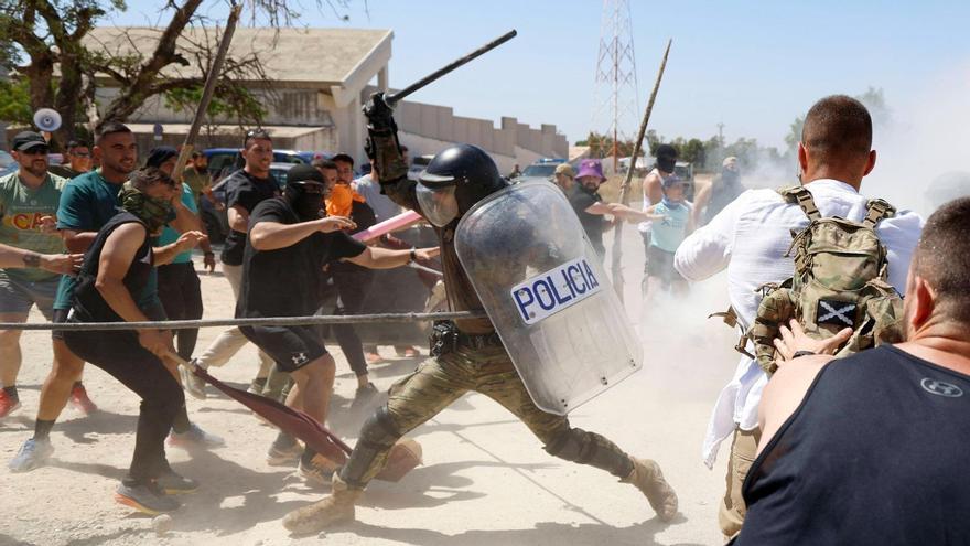 Policia MIlitar: Ángeles guardianes en tierro hostil