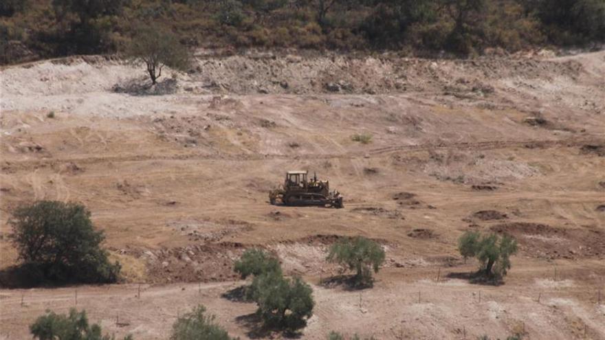 No aprecian daños en el yacimiento de Sierra Leones