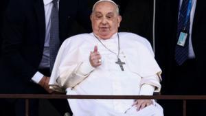 El Papa reapareix debilitat després de sortir de l’hospital