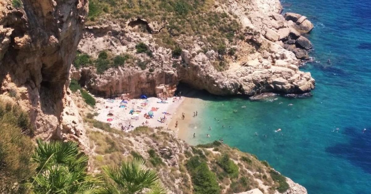 Las 5 mejores calas nudistas de la provincia de Alicante