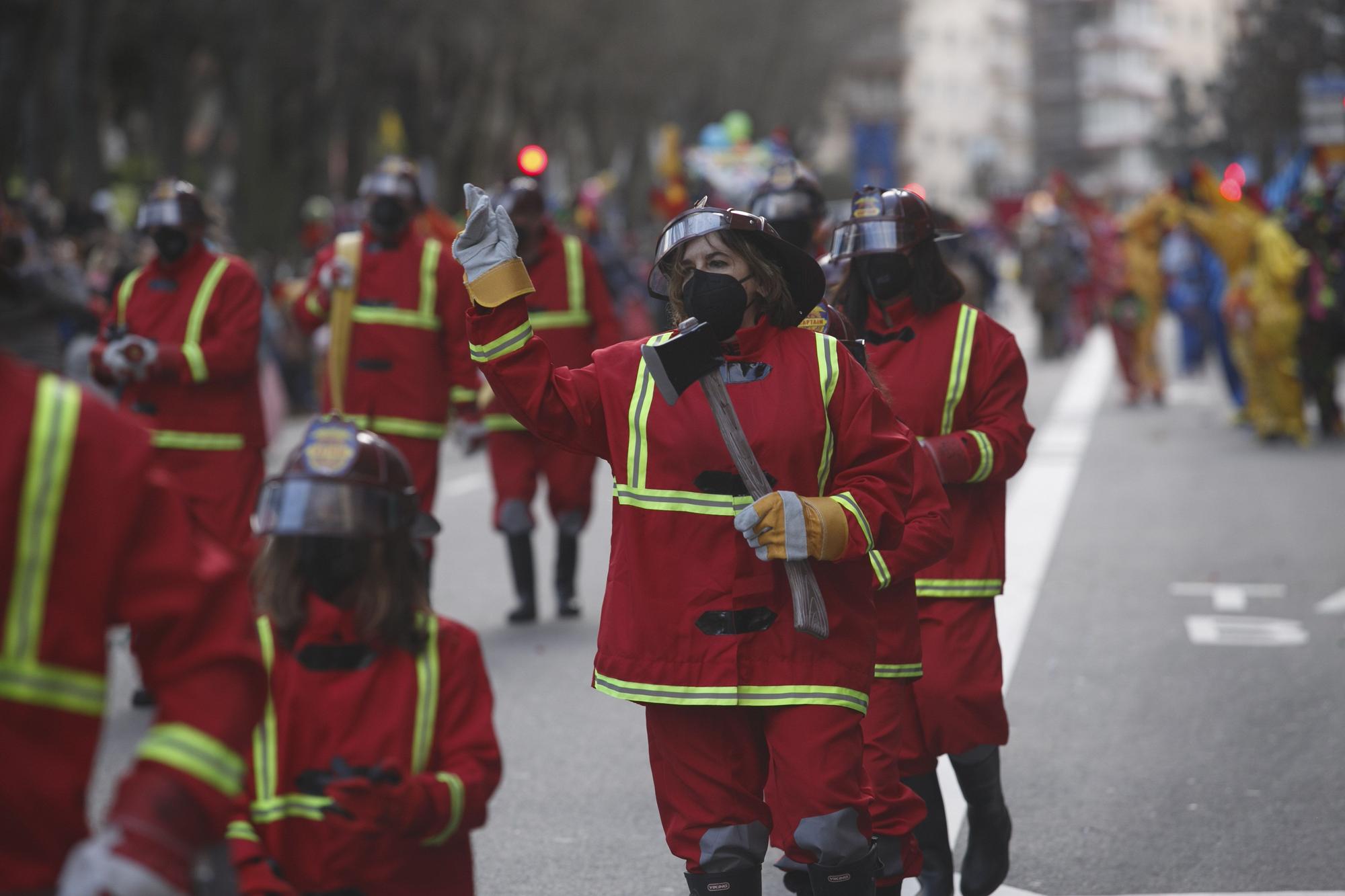 Galería de fotos: Así fue el gran desfile del carnaval en Oviedo