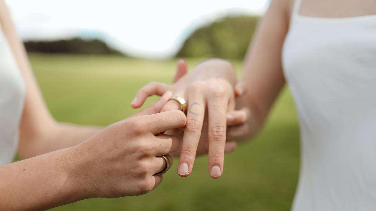 Imagen de boda de dos mujeres.