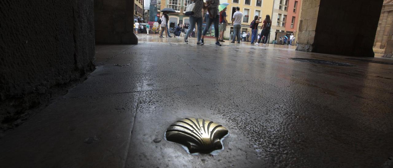 Concha del Camino en la Plaza del Ayuntamiento