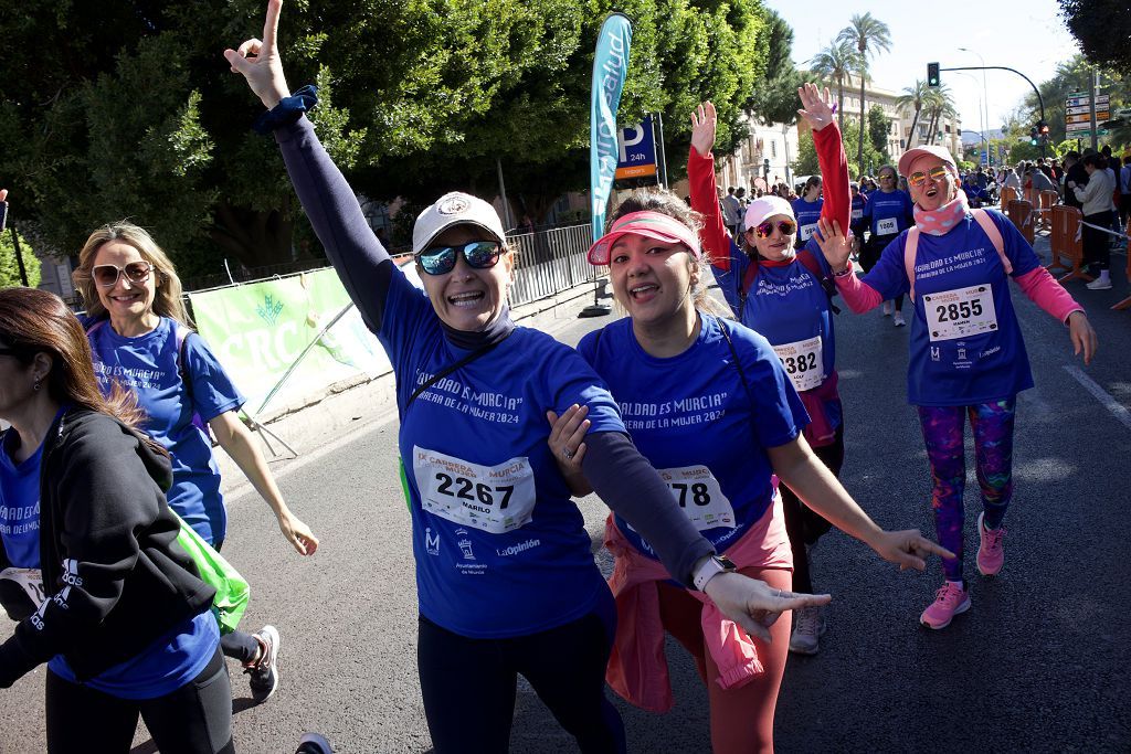 Las imágenes de la llegada a meta de la Carrera de la Mujer de Murcia 2024