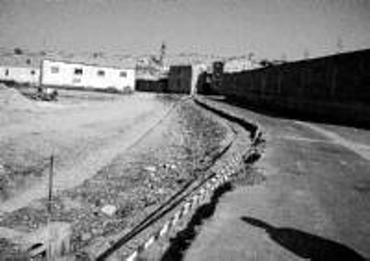 El ayuntamiento entuba la acequia para evitar las pérdidas de agua