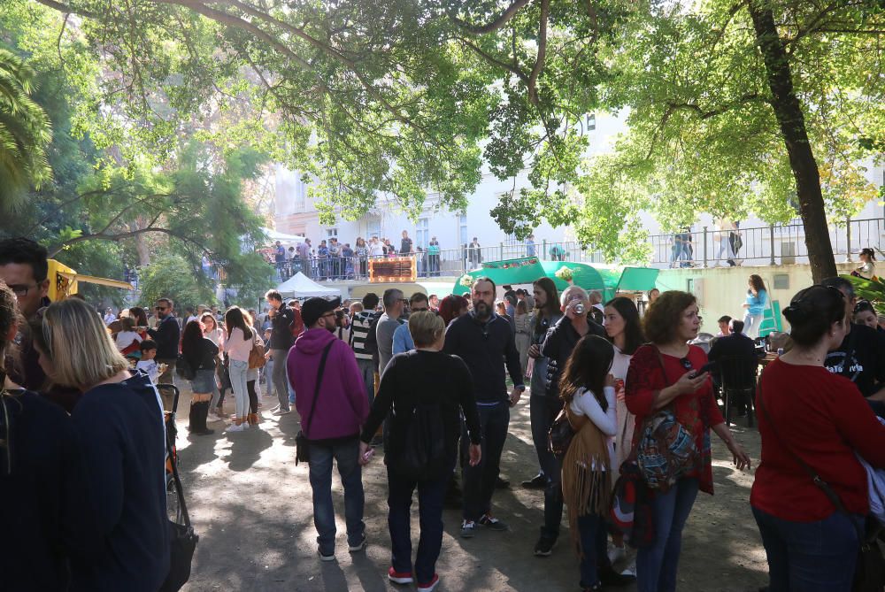 Afluencia masiva de público al botánico con motivo del mercado navideño que ofrecía, además, la posibilidad de visitar de forma gratuita, los jardines