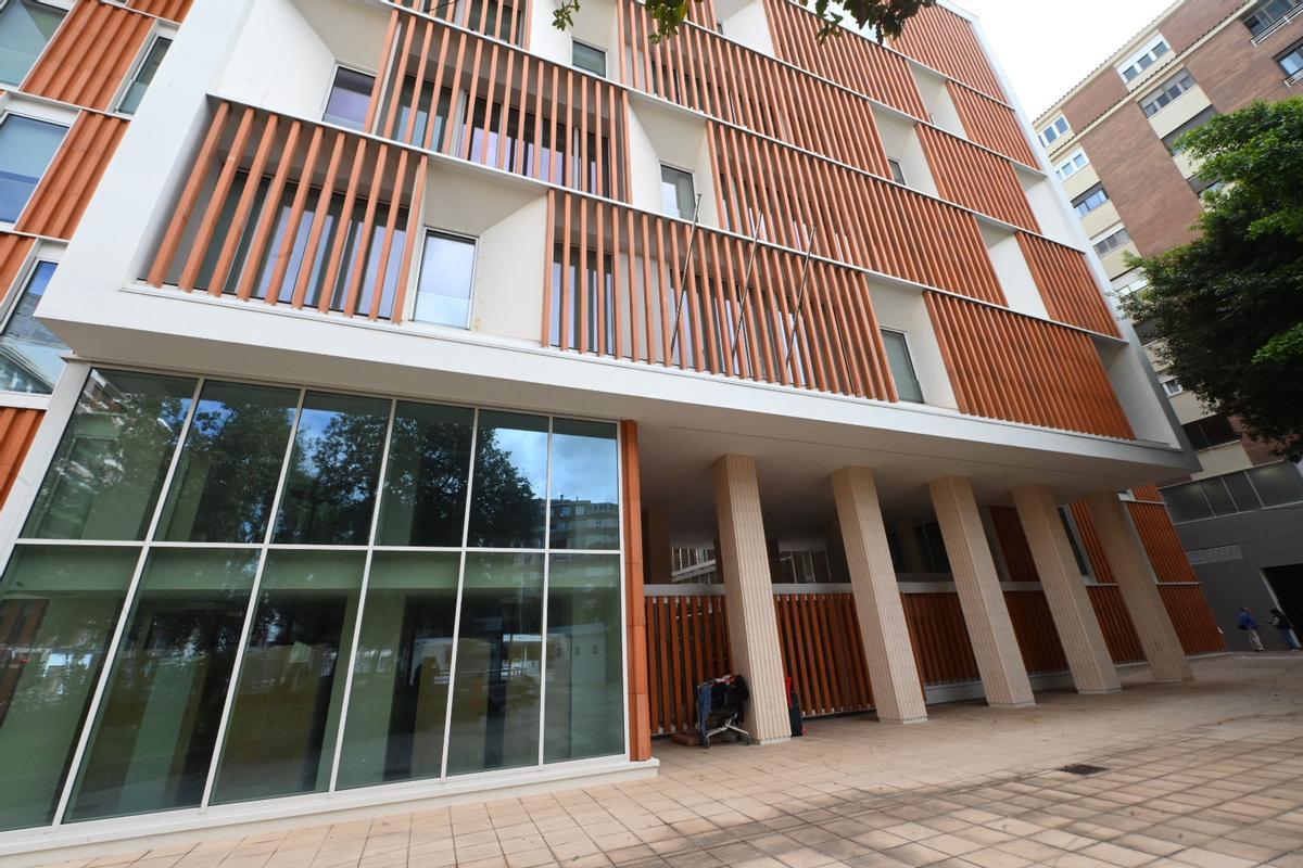 Fachada principal del edificio.