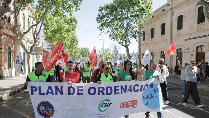 La policía local de Palma desafía a Cort y vuelve a tomar las calles reclamando mejoras salariales y laborales