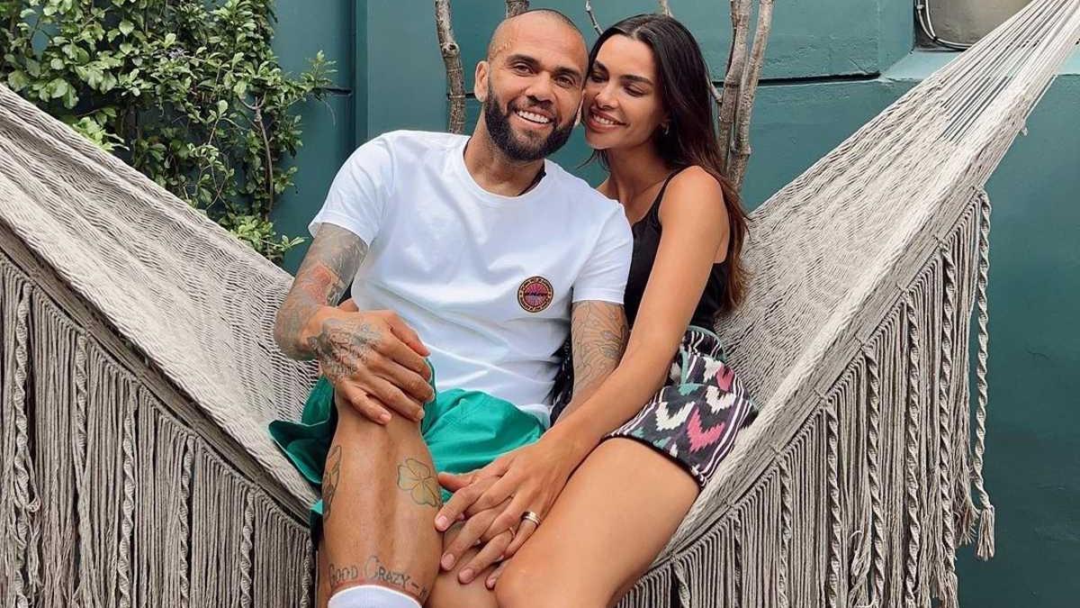 Joana Sanz y Dani Alves, en una imagen de sus redes sociales